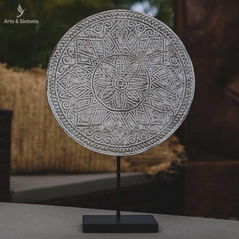 redondo-patina-timor-com-base-artesanal-madeira-produto-artesanal-artesanato-balines-artesintonia-1redondo-patina-timor-com-base-artesanal-madeira-produto-artesanal-artesanato-balines-artesintonia-1