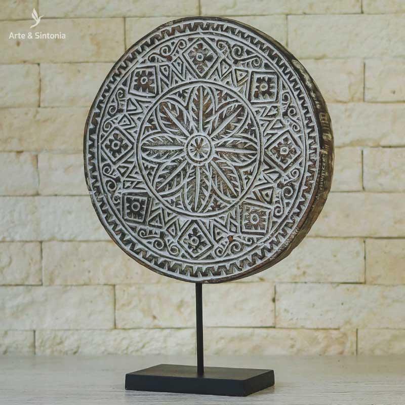 painel redondo decorativo base madeira entalhado home decor decoracao boho balinesa bali indonesia artesanal tribal antik patina artesintonia 3