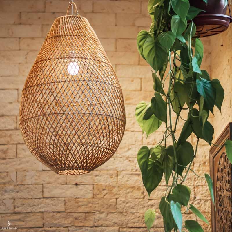 lustre luminaria pendente teto rattan balinesa fibras naturais objetos artesanais iluminarias iluminacao casas ambientes salas living quartos lamps
