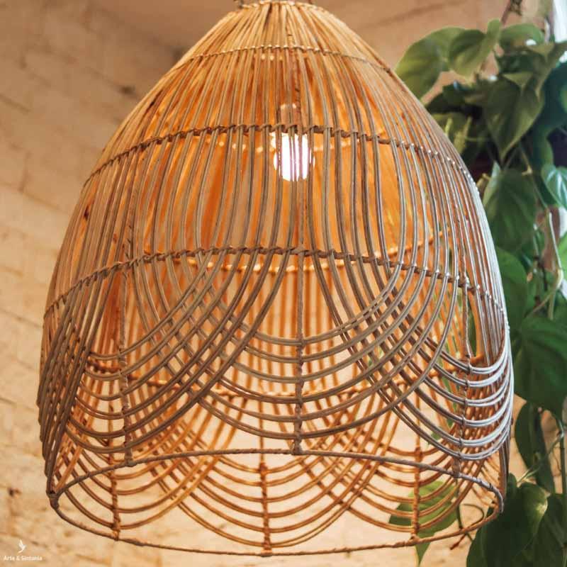 luminaria-rattan-pendente-fibras-naturais-home-decor-decoracao-balinesa-decorativo-artesanal-bali-indonesia-artesintonia-teto