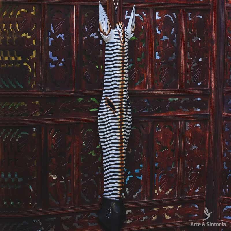 mascara-mask-decorativa-zebra-madeira-home-decor-decoracao-parede-animais-decorativos-artesanal-artesanato-balines-bali-indonesia-artesintonia-2