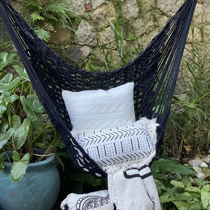 rede-cadeira-balanco-corda-trancada-artesanato-brasileiro-decoracoes-artesanais-cadeira-balanco-descanso-artesintonia-preta-2