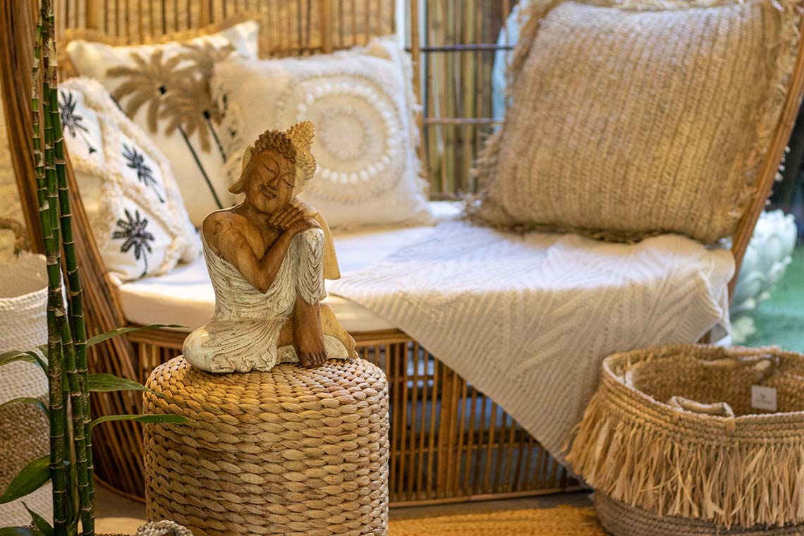 banner-blog-post-decoracao-balinesa-bali-ambiente-zen-estilo-boho-etnico-bali-quarto-sala-objetos-decorativos