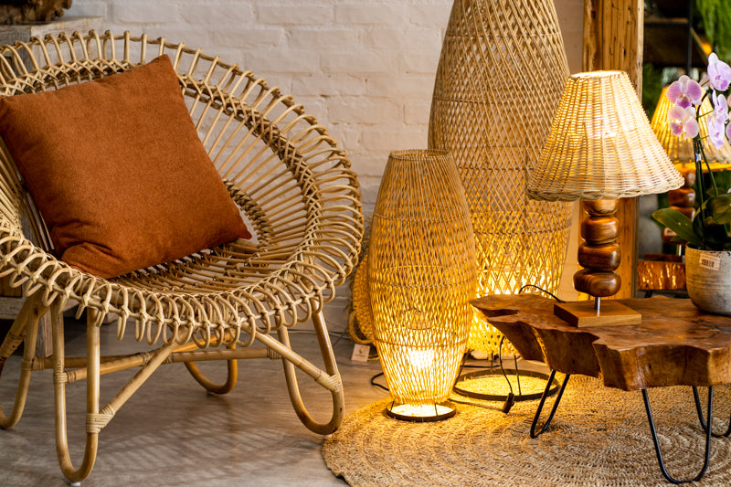 Sala aconchegante com móveis em fibra natural de Rattan