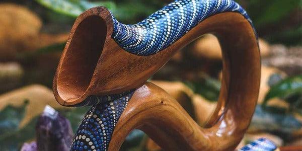 didgeridoo-serpente-madeira-bali-pintura-colorida-artesanal
