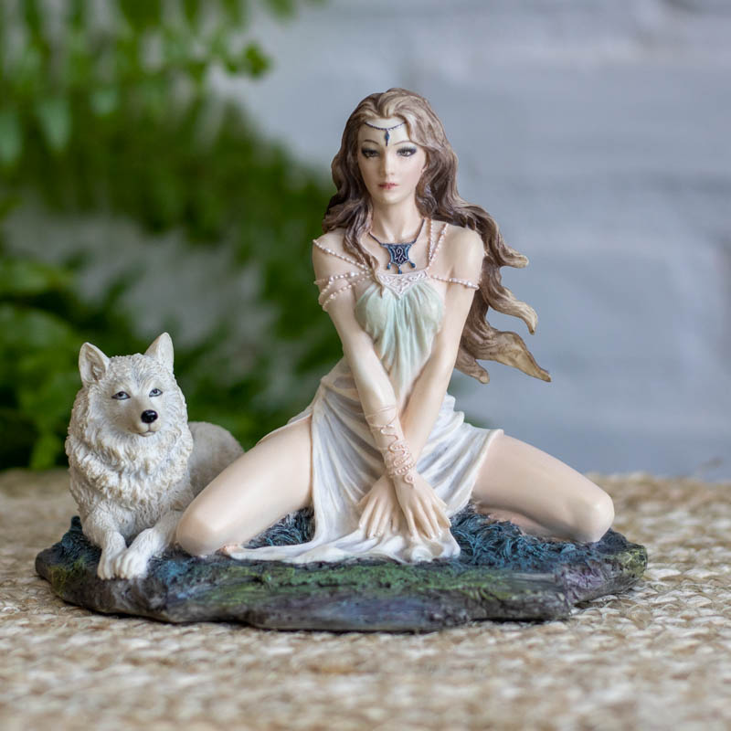 escultura veronese design mulher lobo forca energia feminina liberdade natureza resina decoracao loja artesintonia 01