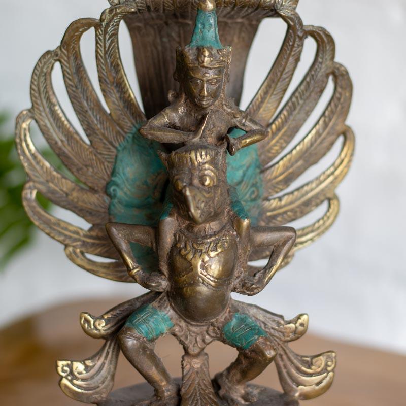 escultura vishnu garuda bronze divindades hinduismo aguia protecao lealdade uniao decoracao casa altar simbolismo bali indonesia 02