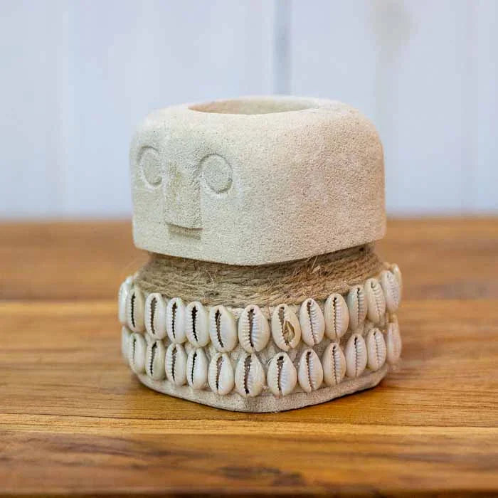 Castiçal importado de Bali: porta-vela étnico para home decor com personalidade.