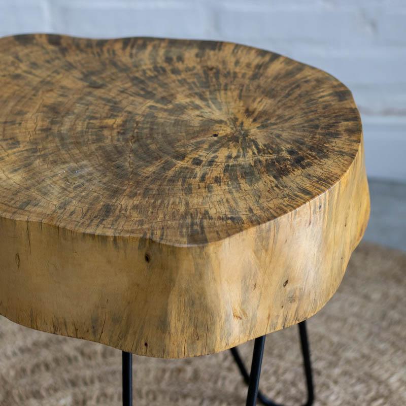 mesa centro artesanal madeira rustica cedro tronco árvore ferro decoração casa comprar loja artesintonia 02