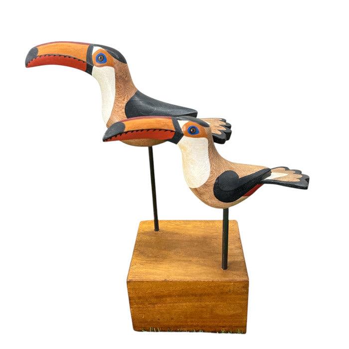 CR224-1-escultura-passaros-tucanos-artesanais-entalhados-artesanato-brasileiro-curral-cor-minas-gerais-prados-madeira-decoracao-brasileira-design-autoral-loja-artesintonia-8