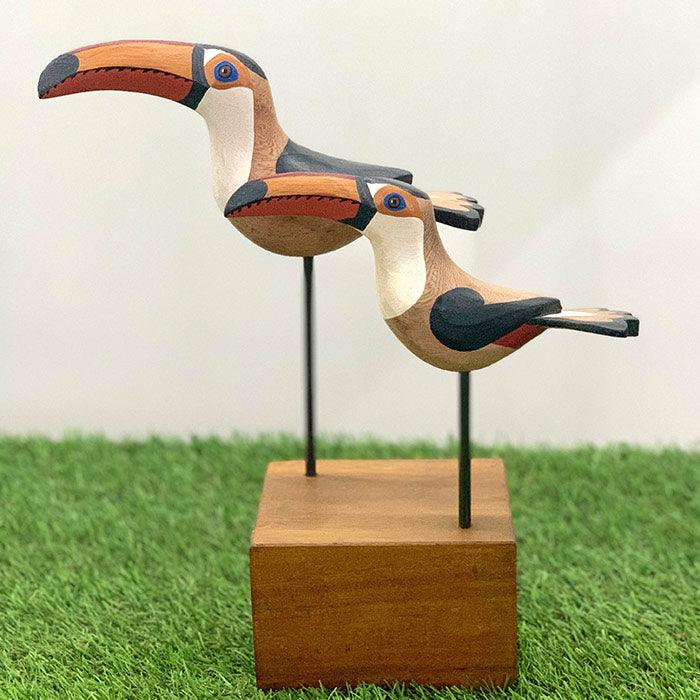 CR224-1-escultura-passaros-tucanos-artesanais-entalhados-artesanato-brasileiro-curral-cor-minas-gerais-prados-madeira-decoracao-brasileira-design-autoral-loja-artesintonia-0