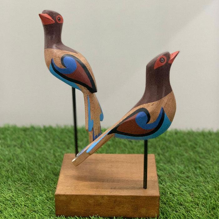 CR224-2-escultura-passaros-barrocos-artesanais-entalhados-artesanato-brasileiro-curral-cor-minas-gerais-prados-madeira-decoracao-brasileira-design-autoral-loja-artesintonia-3