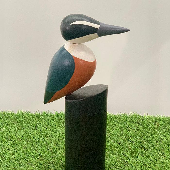 CR226-2-escultura-passaro-martins-pescador-entalhado-artesanato-brasileiro-curral-cor-minas-gerais-prados-madeira-decoracao-brasileira-design-autoral-loja-artesintonia-5