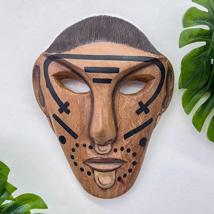 CR582-76-mascara-decorativa-carranca-paredes-artesanal-etnica-indigena-yanomami-artesanato-brasileiro-curral-cor-minas-gerais-prados-madeira-decoracao-brasileira-design-autoral-loja-a