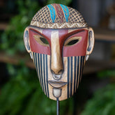 mascara-decorativa-madeira-povos-originarios-indigenas-etnia-kayapos-pa-mt-home-decor-decoracao-etnica-artesanato-minas-gerais-curral-da-cor-decoracao-parede-artesintonia-2