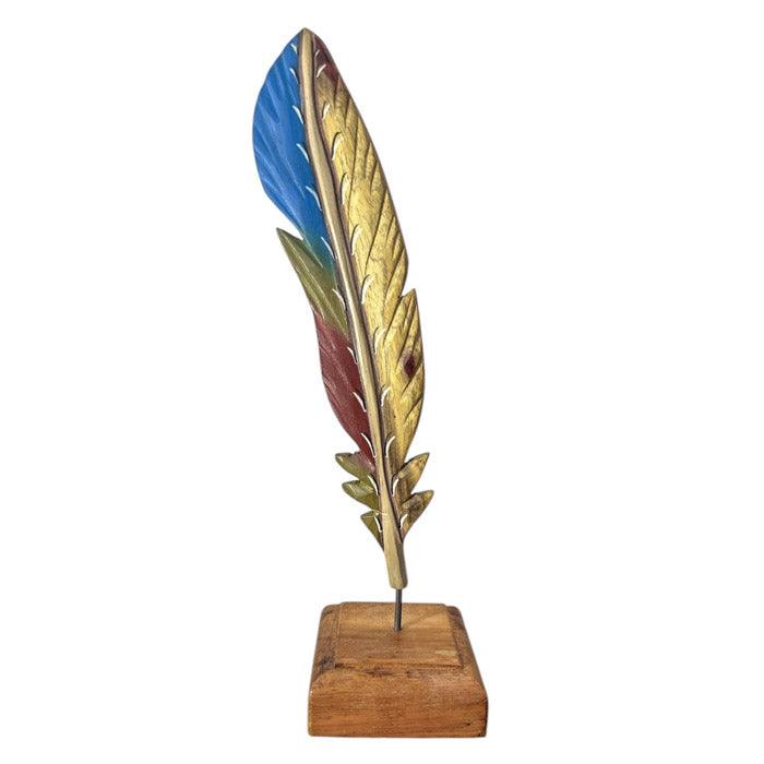 escultura-pena-pequena-entalhada-artesanato-brasileiro-curral-cor-minas-gerais-prados-madeira-decoracao-brasileira-design-autoral-loja-artesintonia-3