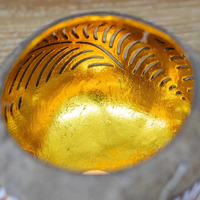 Peça exclusiva importada de Bali: pêndulo de coco para home decor aconchegante. 