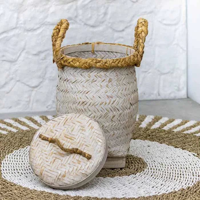 Cestaria funcional e decorativa, perfeita para organização com estilo boho e toque artesanal da Indonésia.  
