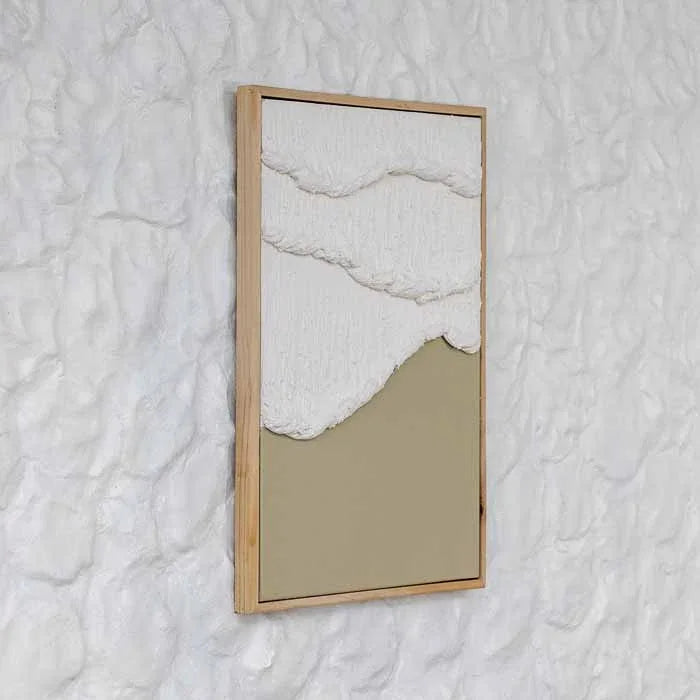 Quadro artesanal de Bali com ondas em alto-relevo texturizado na cor off-white.
