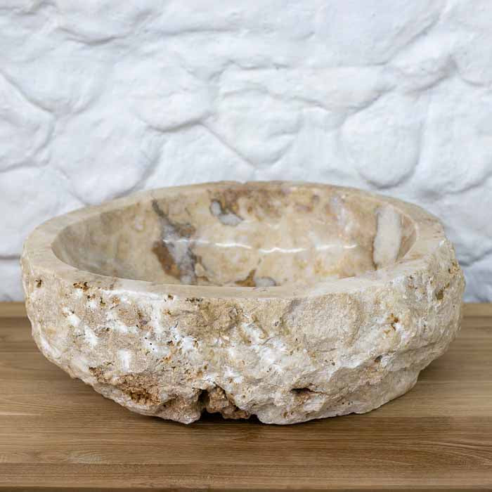 Peça de arte e lavatório em rocha nobre inspirador de sofisticação, natureza e estética oriental refinada. 