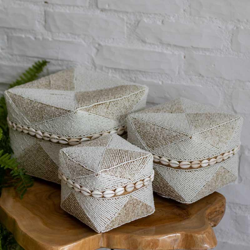 caixa pote étnico étnica miçanga búzios concha branco off white bambu fibra natural handmade bali balinês balinesa indonésia artesão artesanato arte art home decor decoration decoração