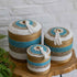 pote caixa redonda bambu fibra natural miçanga búzios concha azul branco casa lar decoração decor home house bali balines artesão arte white blue