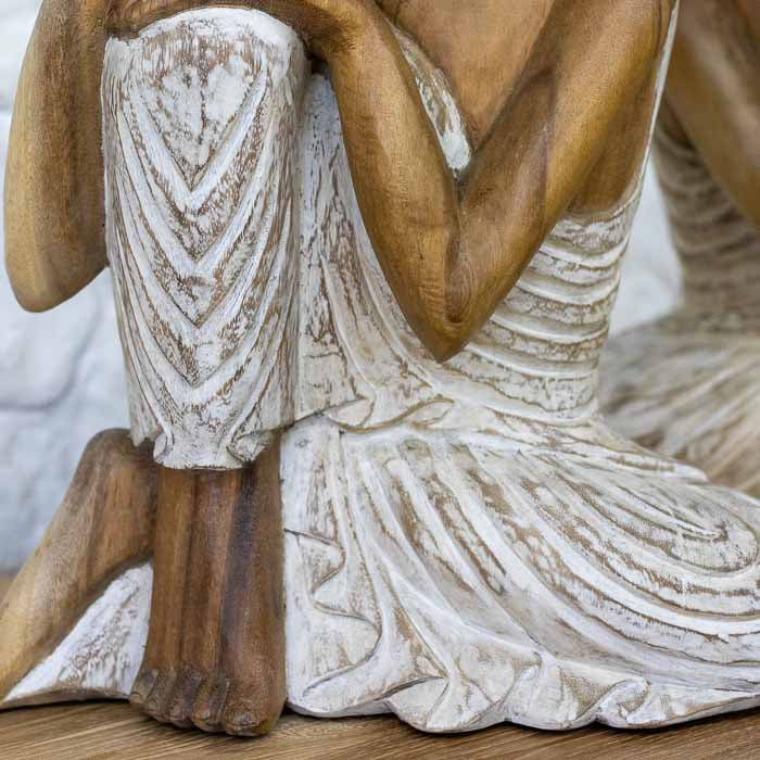 Escultura rústica e sofisticada de Buda para presentear e compor decorações refinadas de alto padrão.