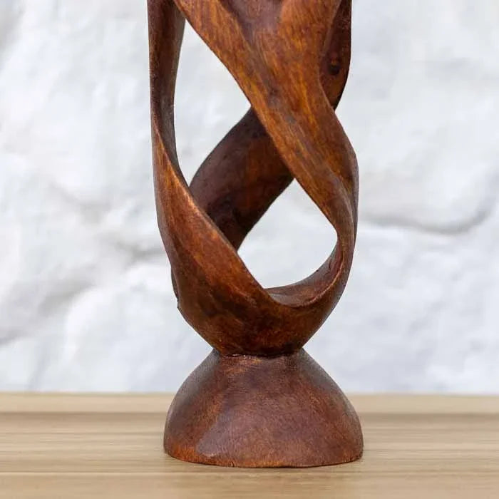 Peça exclusiva importada de Bali: escultura abstrata em madeira natural para home decor. 