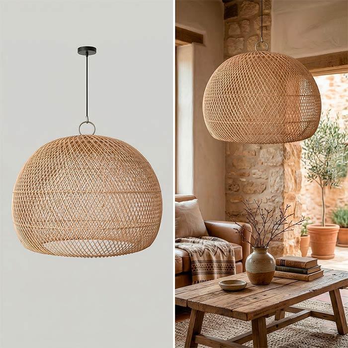 Luminária pendente de teto em formato de domo com trama geométrica vazada em rattan natural.
