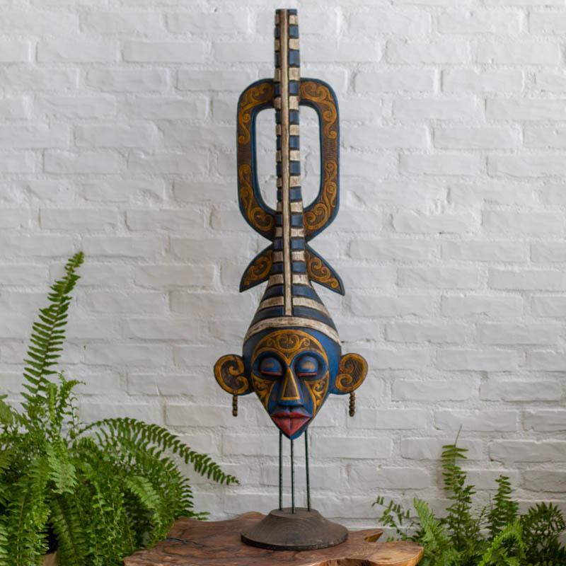 mascara decorativa borneo kuat bali indonesia madeira albizia artesanato cultura tradicao loja artesintonia 01 