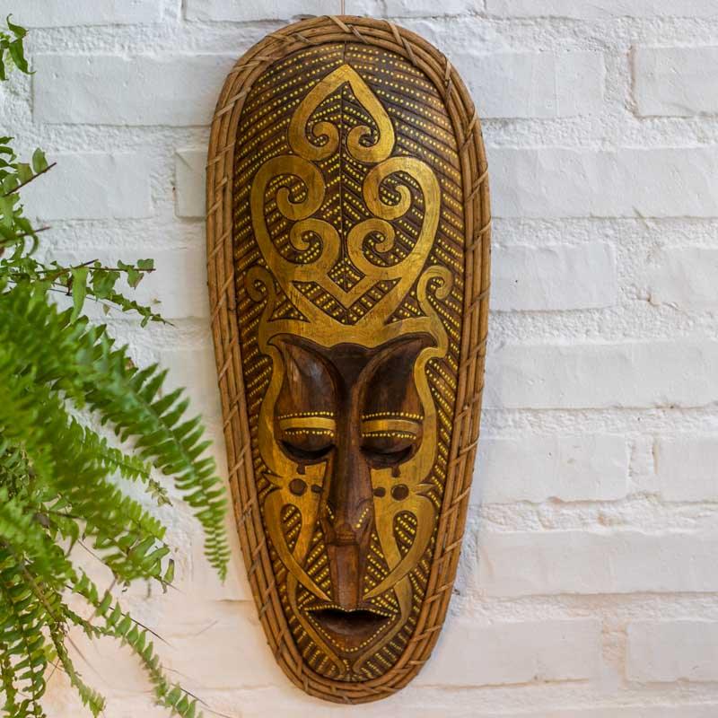 mascara decorativa borneo elementos bali indonesia madeira albizia rattan artesanato cultura tradicao loja artesintonia 04