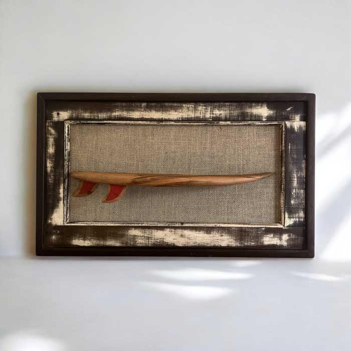 quadro-painel-prateleira-prancha-surf-evolution-marcio-delfino-madeira-demolicao-artesanato-brasileiro-loja-decoracoes-objetos-artesanais-paredes-43