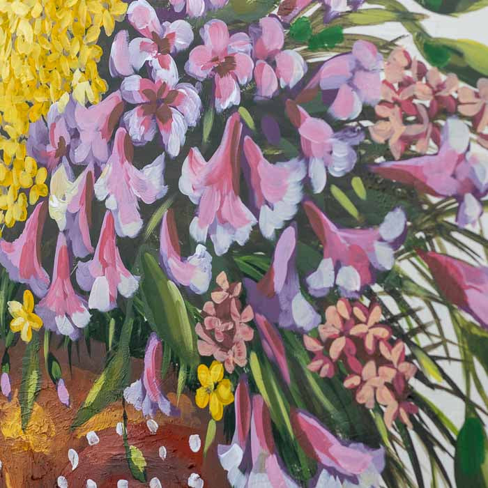 Pintura em Tela Mulher Africana Ancestral de Matheus Pereira e Daniel Silveira com pintura corporal e coroa floral amarela.