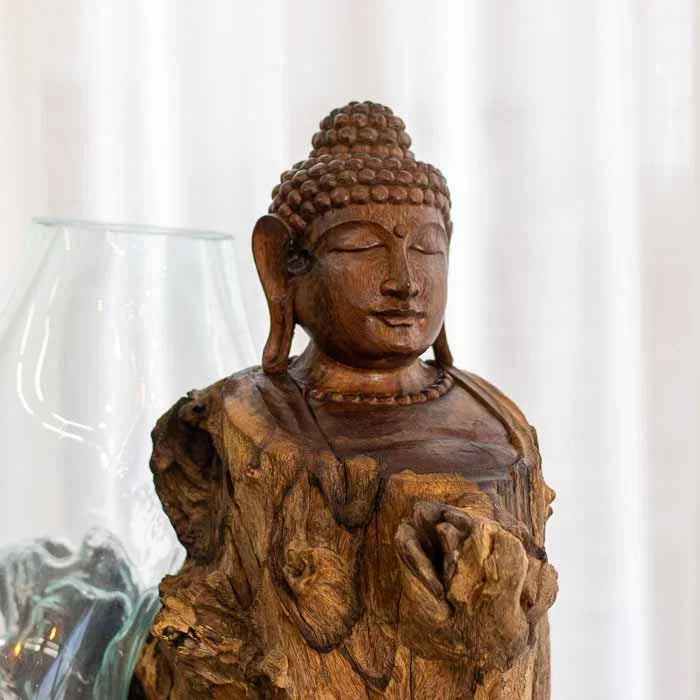 Objeto de decoração holística: escultura de Buda em madeira com suporte de vidro para mini jardim. 