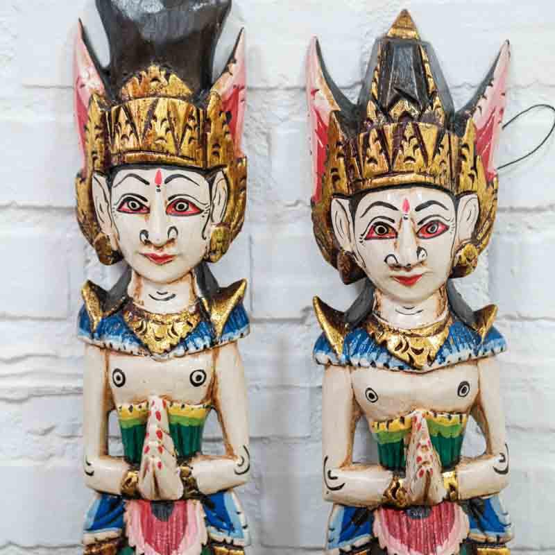 Celebre o amor eterno com o casal Rama e Sita, uma bela obra de arte em madeira artesanal balinesa, inspirada na tradição hindu 2