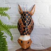mascara cabeca girafa bali indonesia madeira entalhada decor parede artesintonia 3