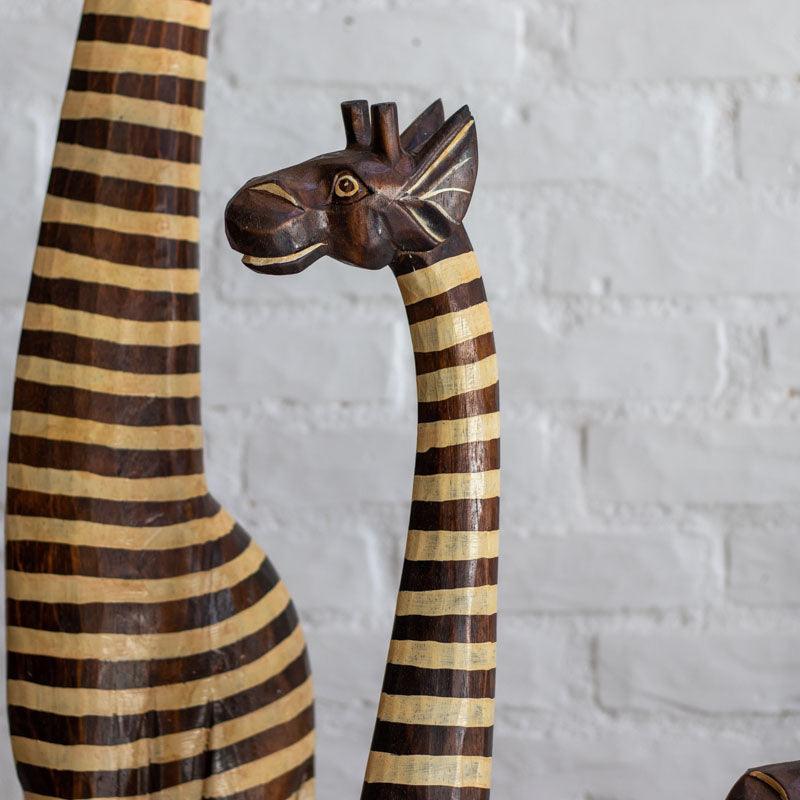 Wooden giraffe statues sales 200cm