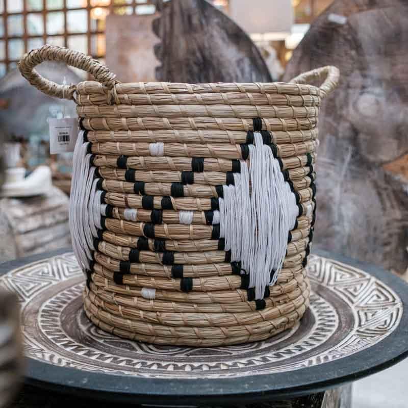 cesto organizador cestaria tramado preto branco seagrass fibra natural boho organização decor bali indonésia