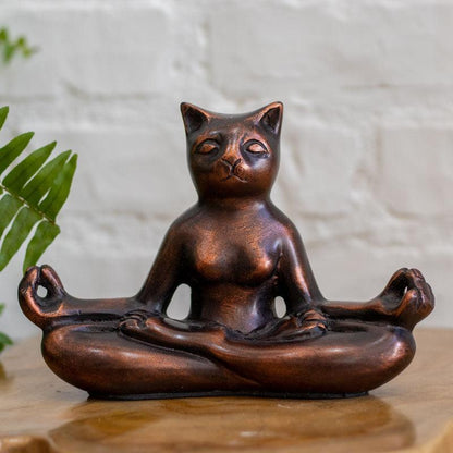 gato meditando escultura fibrocimento bali altar calma tranquilidadea felinos gateira yoga postura loja artesintonia 01 