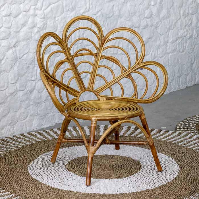 Cadeira Hoa artesanal em rattan natural feita à mão no Vietnã. 