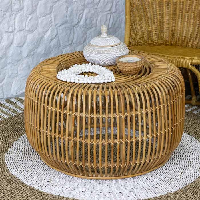 Mesa de Centro BaoLam artesanal em rattan natural feita no Vietnã.