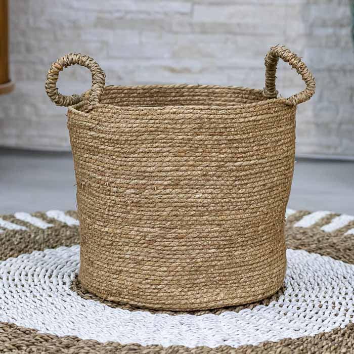 Cesto Khuong artesanal em fibra natural vietnamita tamanho pequeno.