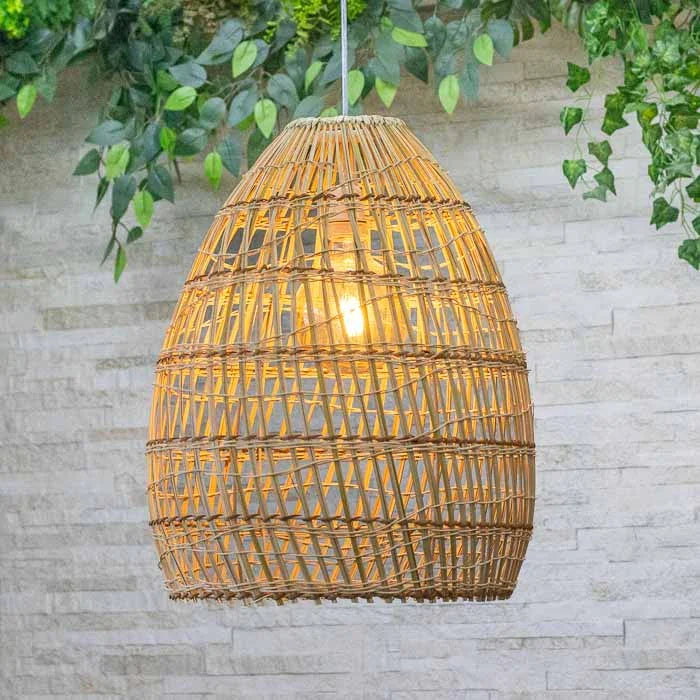 Luminária Pêndulo Hang artesanal em bambu natural do Vietnã.