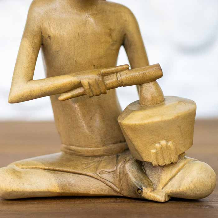 Peça de arte étnica e musical em madeira Crocodile representando a tradição das orquestras de Bali. 