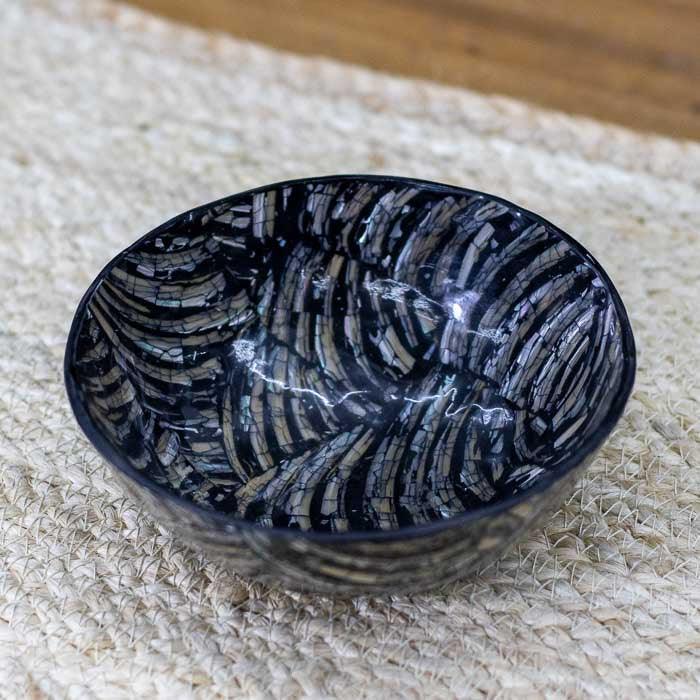 Centro de mesa artesanal da Índia com acabamento em madrepérola natural