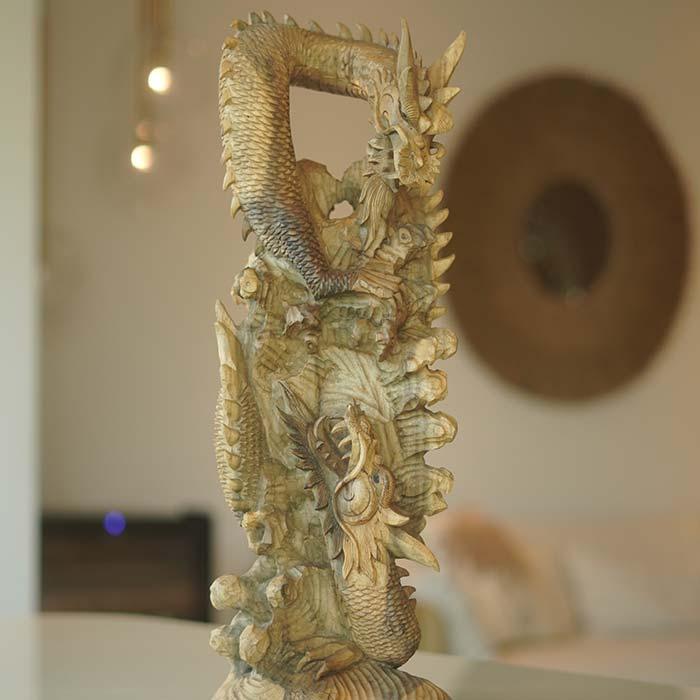 YUY04-escultura-dragao-madeira-entalhada-animal-mitologico-bali-indonesia-decoracao-arte-012
