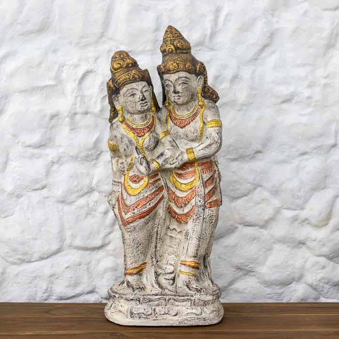 Estátua artesanal do casal hindu Rama e Sita em fibrocimento com pintura em pátina de Bali.