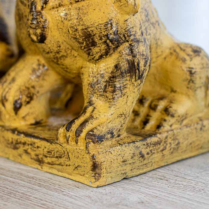 Esculturas de proteção espiritual estilo budista para decoração residencial.
