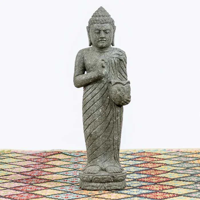 Escultura de pedra natural para jardim, símbolo de serenidade e abundância. 