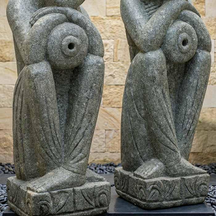 Par de estátuas Deusas Dewi para fontes de água em áreas externas e lagos ornamentais.